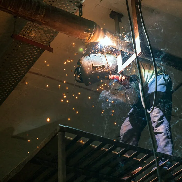 Travail de soudure sur du métal